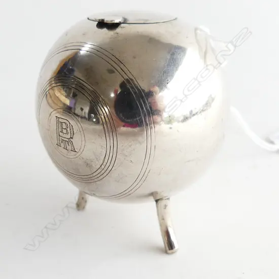 CHINESE SILVER BOWLING BALL LIDDED INKWELL MAKERS MARK WN 61GMS H70MM