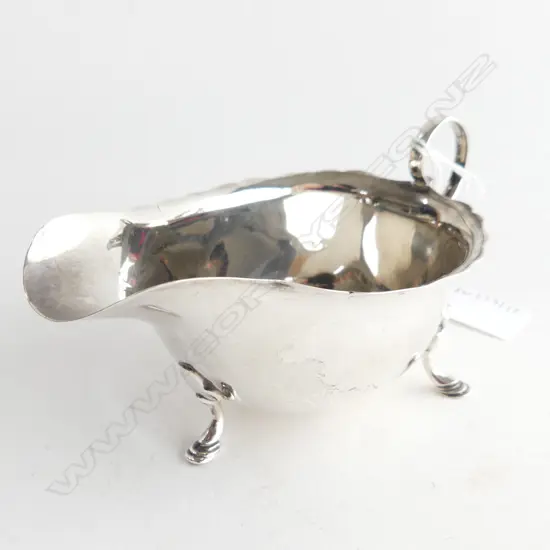 STERLING SILVER GRAVEY BOAT W96GMS L160MM H80MM