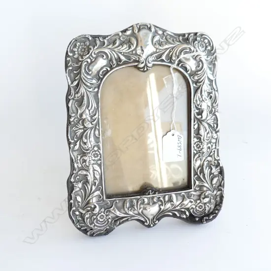 EDW SILVER EMBOSSED PHOTO FRAME BIRMINGHAM 1903 230 x 180mm minor faults strut back