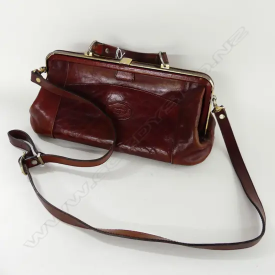 LEATHER OROTON HANDBAG + PURSE