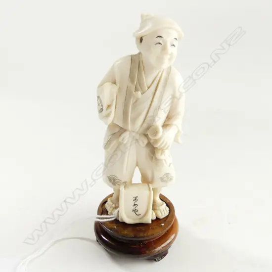 JAPANESE MARINE IVORY MAN WITH MONEY BAG ON STAND HAND MISSING H110MM