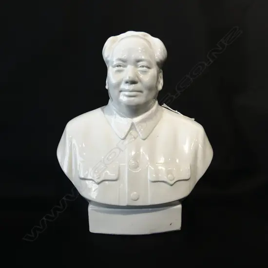 WHITE CERAMIC CHAIRMAN MAO H.270mm