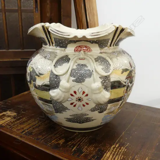 LG SATSUMA JARDINERE, SIGNED TO BASE H.300mm