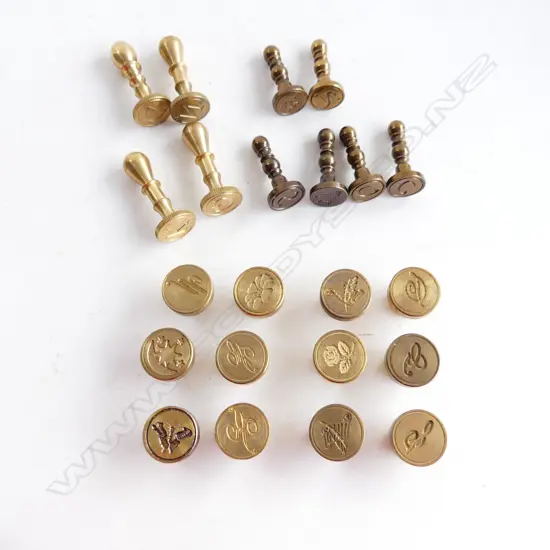 ASSORTED WAX SEAL STAMPS