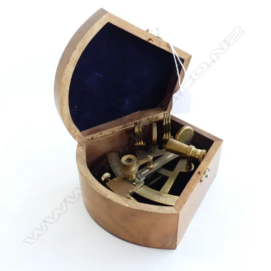 BOXED BRASS SEXTANT H.150mm