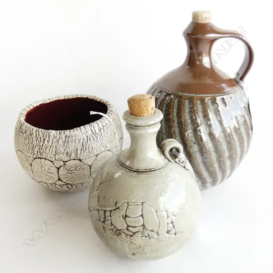 2 STUDIO POTTERY SAUCE FLASKS H210 TALLEST & BOWL W130MM