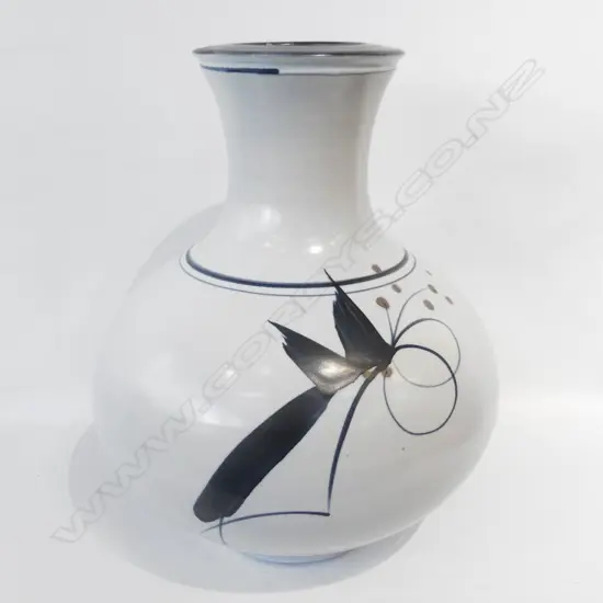 LARGE PETER COLLIS 'TROUT FLY' VASE H. 460MM