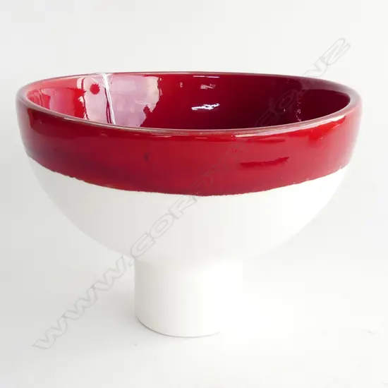 SUSANNAH BRIDGES 2010 RED & WHITE PORCELAIN BOWL
