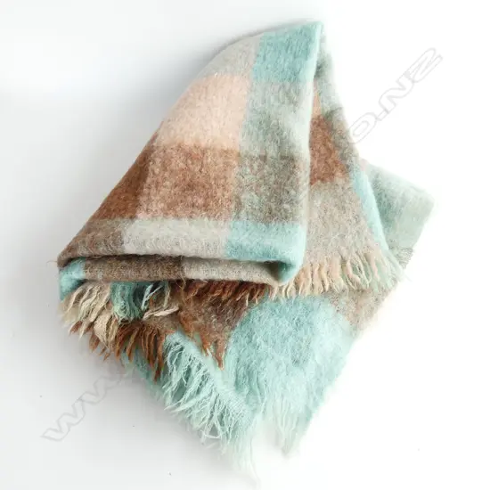 SCOTTISH LABLED MOHAIR WOOL RUG PASTLE COULORS L1M 65MM