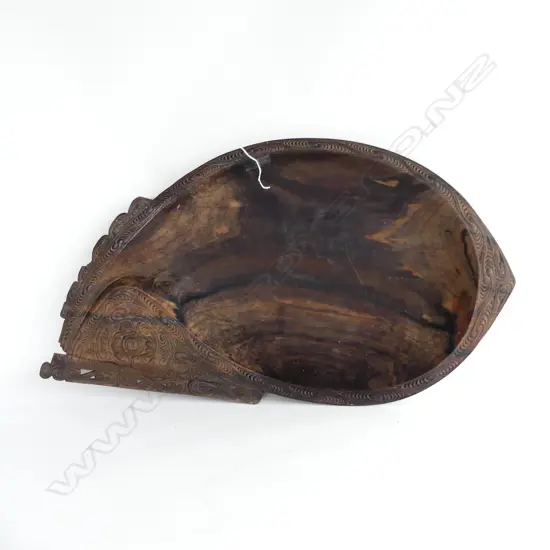 LARGE CARVED ISLAND BOWL, L.700MM