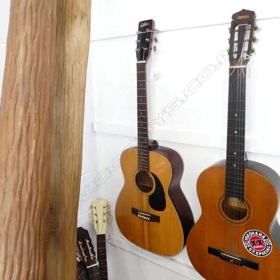 VINTAGE JAPANESE ACOUSTIC GUITAR ARIA 'FOLK GUITAR' F-100