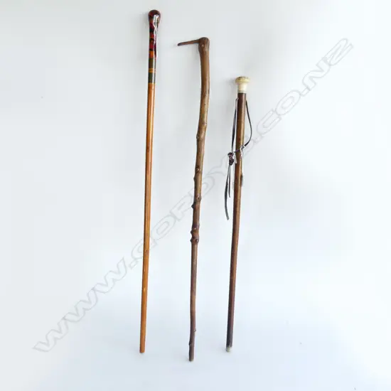 3 WOODEN WALKING STICKS L.885mm