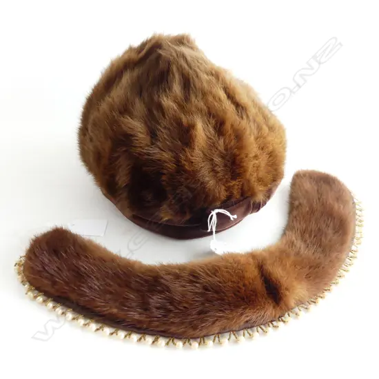 FUR HAT NY LABLE MAESTRO W220MM & BEADED FUR COLLAR