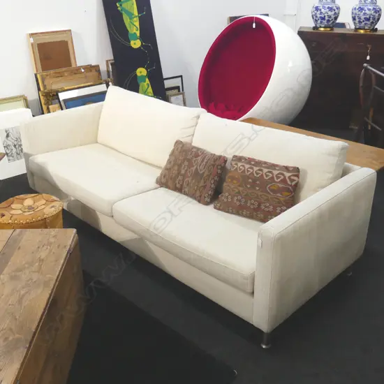 MODERN 3 SEATER CREAM SETTEE EX. Bo Concept