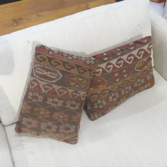 2 KELIM CUSHIONS 420x290mm