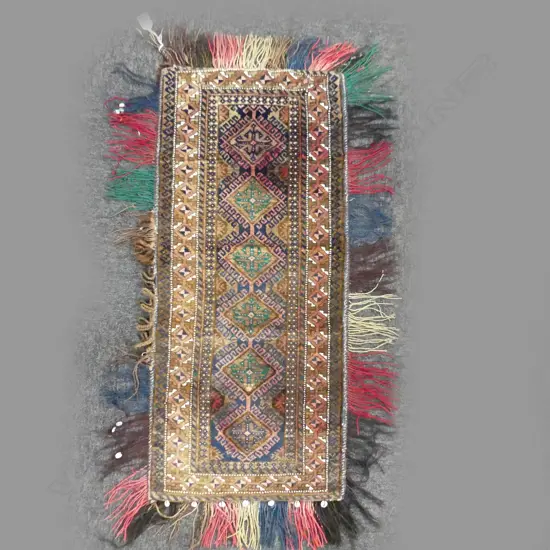 SMALL FRINGED PERSIAM MAT L920MM W410MM