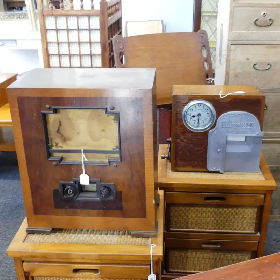 VINTAGE DECO COLUMBIA RADIO 380x210x460mm + VINTAGE NATIONAL TIME CLOCK W.390mm