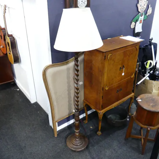 OAK BARLEY TWIST STANDARD LAMP H.1850mm