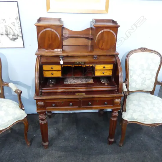VICTORIAN SMALL PROPORTION MAHOGANY CYLINDRICAL ROLL TOP DESK FITTED INTERIOR SOME FAULTS  860x625x1330mm