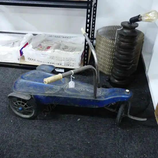 VINTAGE EUROPEAN CHILDS VELOCIPEDE PEDAL CAR L.730mm