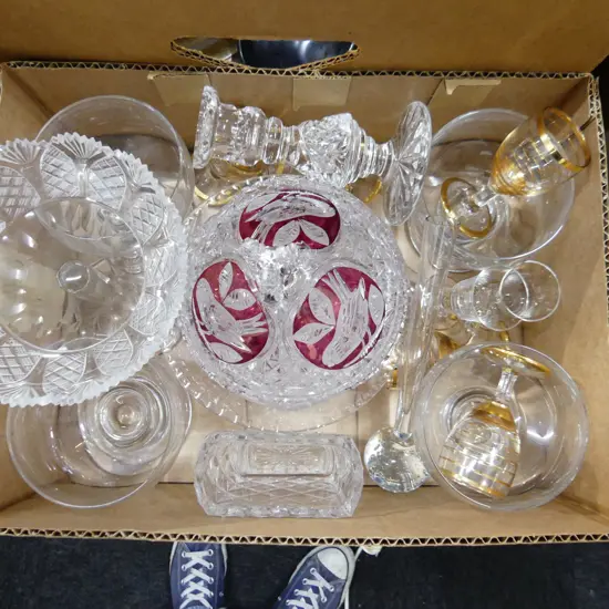 BOX LOT OF ASSORT CRYSTAL 