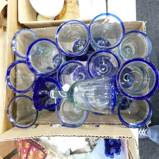 15 HANDMADE MEXICAN WINE GLASSES - ASST. SIZES H.215mm