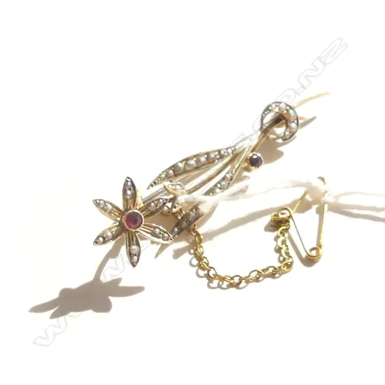 9CT GOLD AND SEED PEARL BROOCH