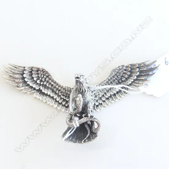 HEAVY CAST ARTICULATED SILVER EAGLE PENDANT hinged wings