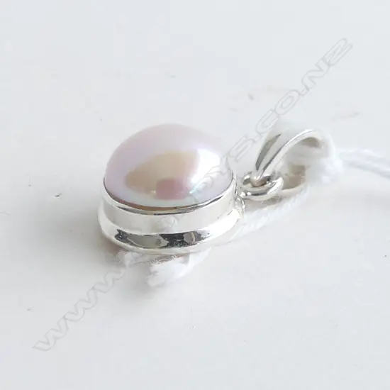 925 SILVER & PEARL PENDANT