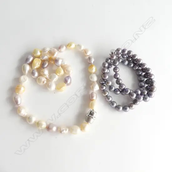 MULTI COLOURED FRESH WATER PEARL NECKLACE W MAGNETIC CLASP & 3 STRAND GREY PEARL BRACELET