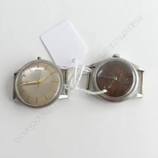 2 GENTS VINTAGE OMEGA WRISTWATCHES attention required