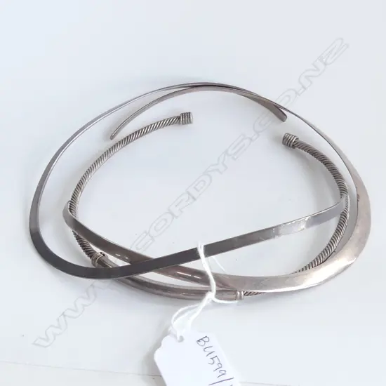 3 925 SILVER NECKLACES 95 GRAMS