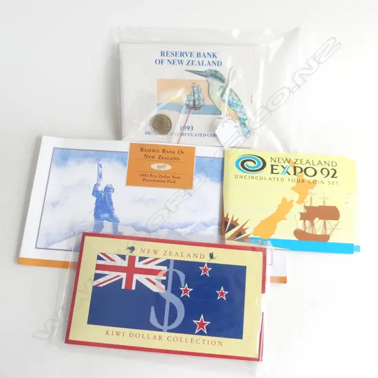 6 NZ BANKNOTE / COIN / STAMP PACKS: Includes 1992 4x $5 presentation pack...