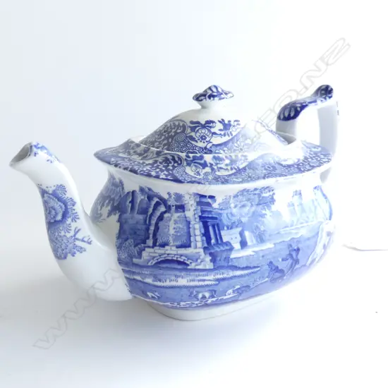 SPODE ITALIAN BLUE & WHITE TEAPOT C1816 L. 210MM