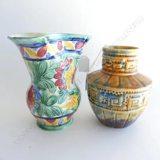 2 VASES BESWICK SGRAFFITTO AND OTHER WITH GREEK KEY PATTERN H.190MM