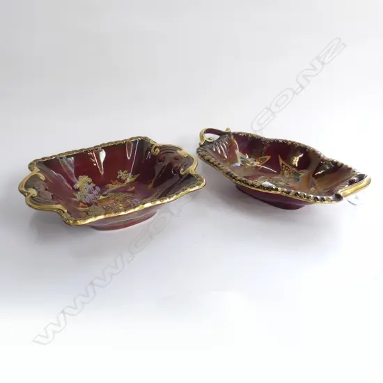 2 CROWN DEVON RED LUSTRE DISHES W.250mm