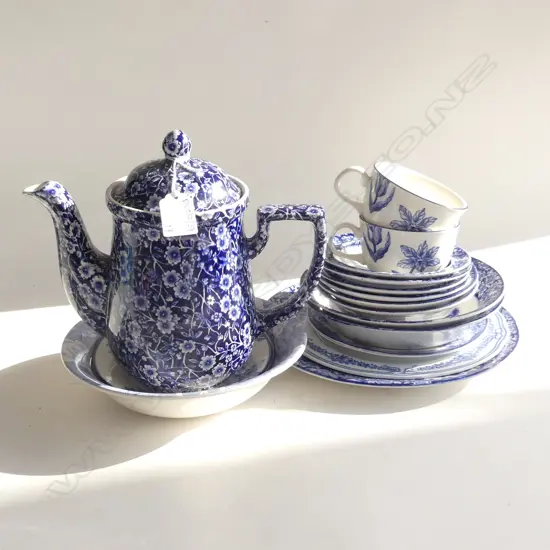 17 PCES ASST. B/W CHINA; BURLEIGHWARE COFFEEPOT ETC