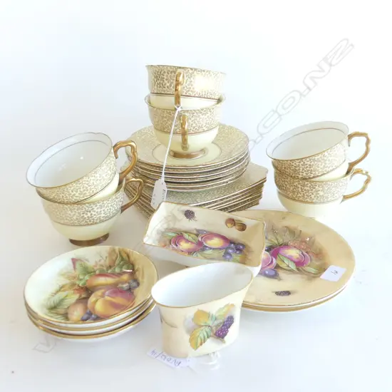 6 ROYAL DOULTON GILDED TRIOS + 7 PCES AYNSLEY ORCHARD GOLD