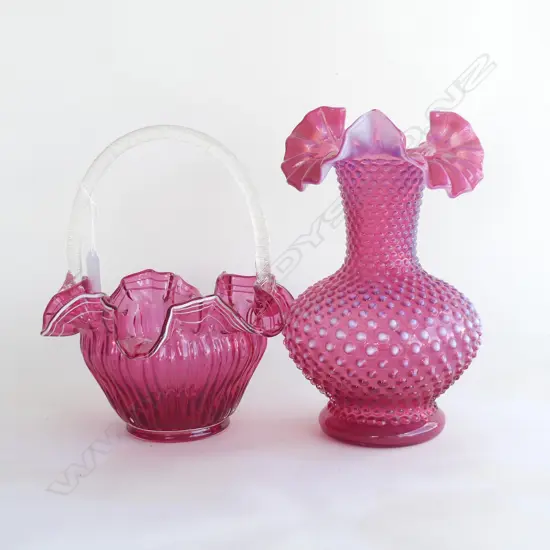 2 PCES VINTAGE CRANBERRY GLASS; BUCKET & VASE H.270mm