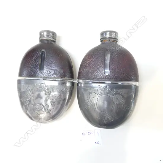 PR ANTIQUE EP & LEATHER HIP FLASKS H.140mm