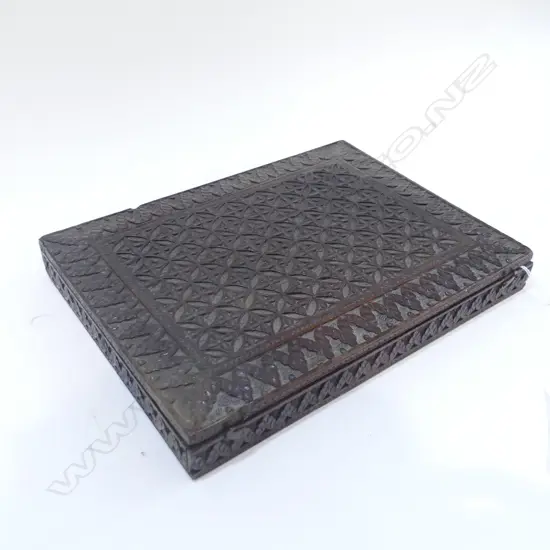 OLD CARVED WOODEN DISPLAY BOX WITH BLACK FELT LINING 225 X 300MM