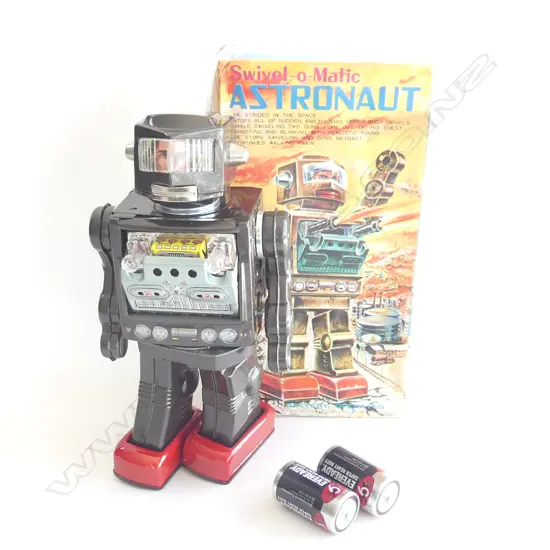 ORIGINAL BOXED JAPANESE 'SWIVEL-O-MATIC' ASTRONAUT IN GOOD CONDITION 300MM TALL