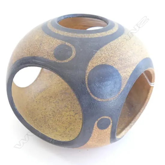 ANNEKEBOREN SPHERICAL POTTERY PIECE WITH RETICULATION 120MM HIGH 