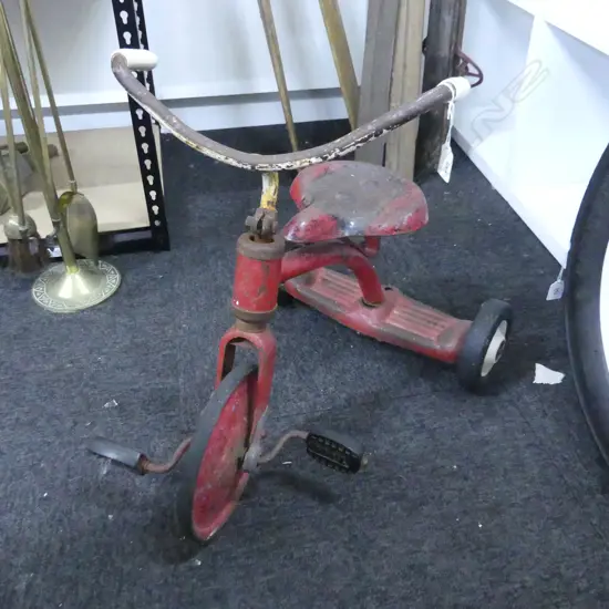 TRI-ANG CHILDS METAL TRIKE