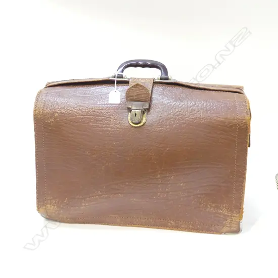 VINTAGE BRIEFCASE