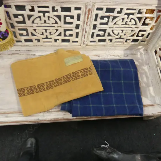 2 VINTAGE AIRLINE BLANKETS; AIR NZ & QANTAS 