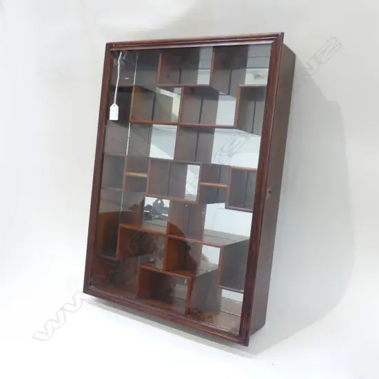 ORIENTAL DISPLAY CABINET 420x580x110mm