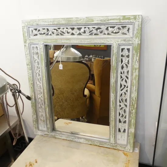 LGE WHITE PAINTED ORIENTAL MIRROR 900x800mm