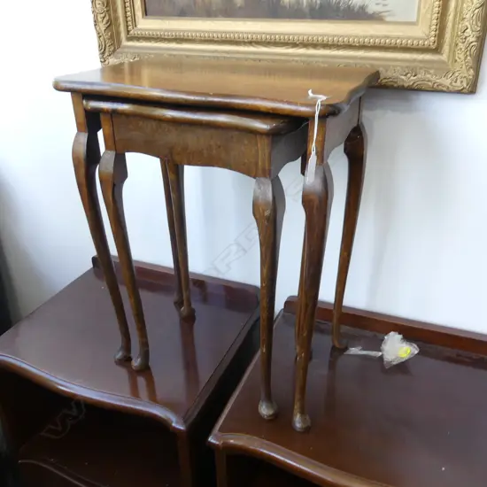 NEST OF 2 SM TABLES, TURNED LEGS, L 420MM