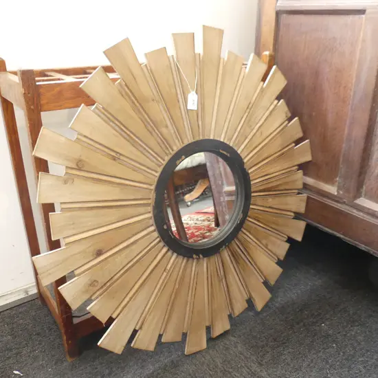 STARBURST MIRROR 710mm dia